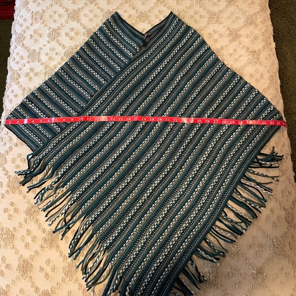 Poncho One Size - Picture 4 of 6